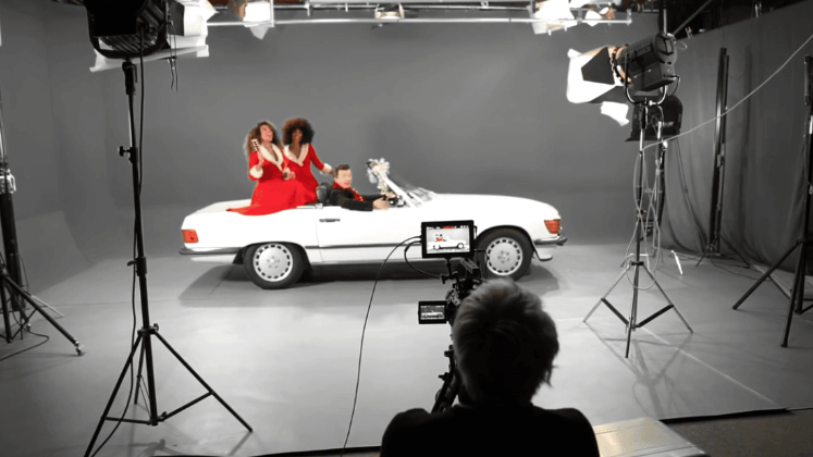 Using video for in-store customer engagement and conversions